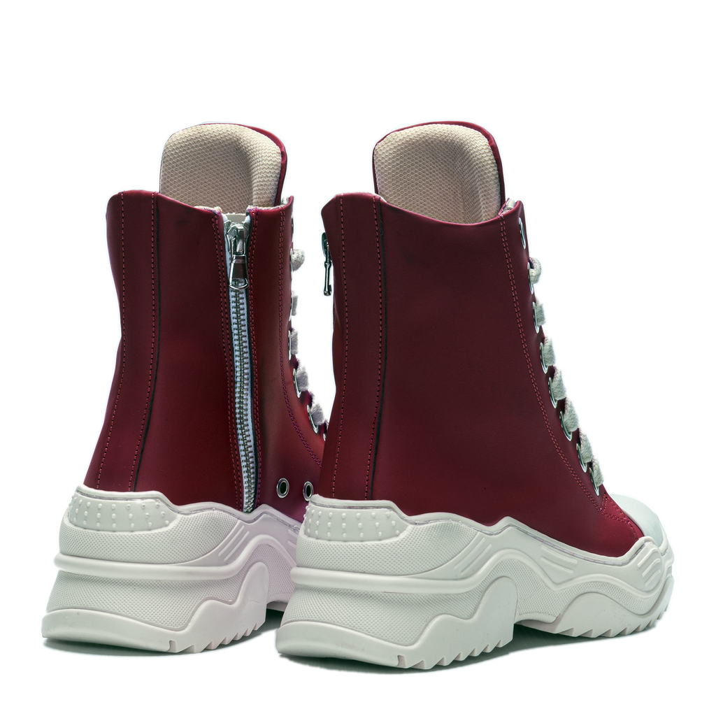 REBEL HIGH–Cuir