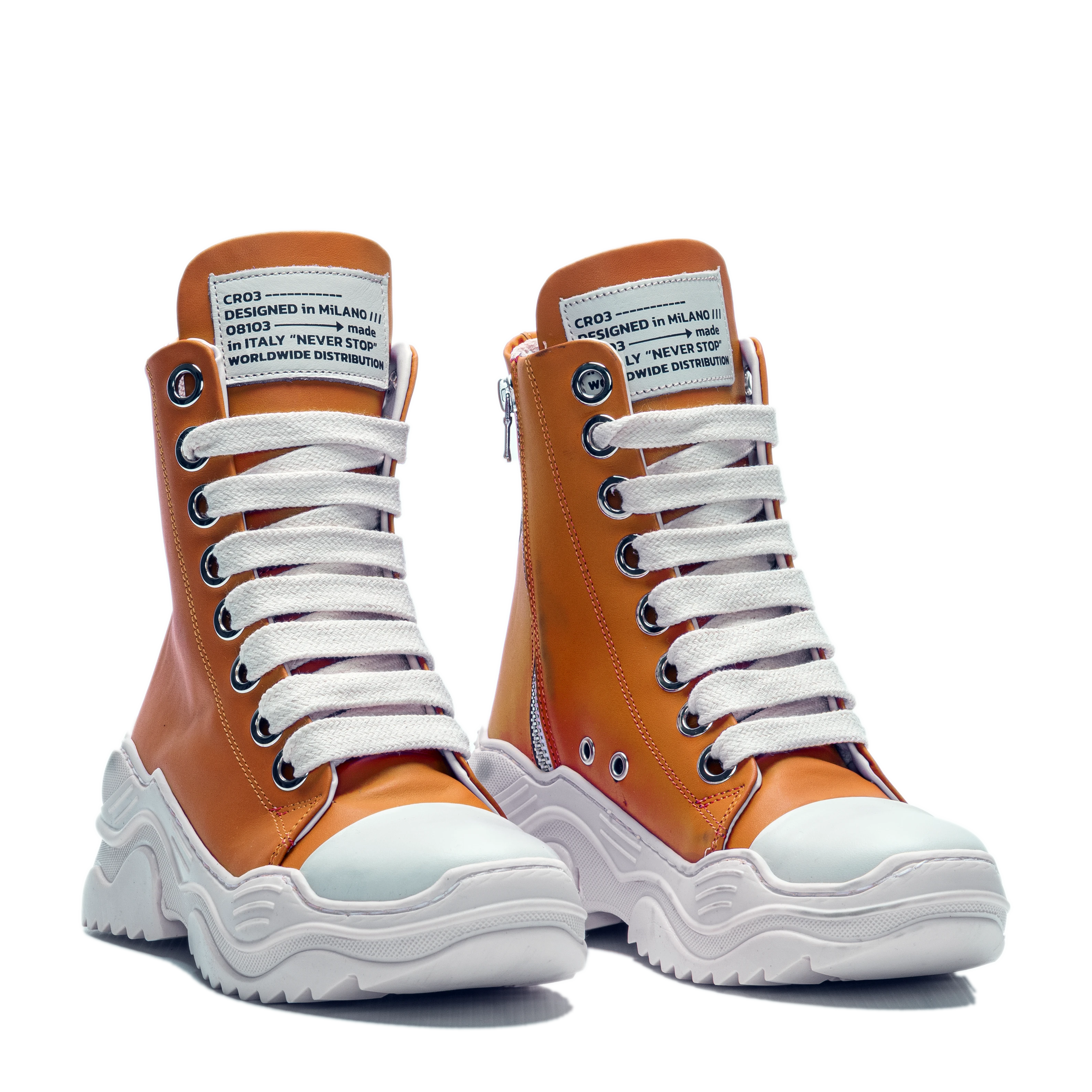 REBEL HIGH–Cuir