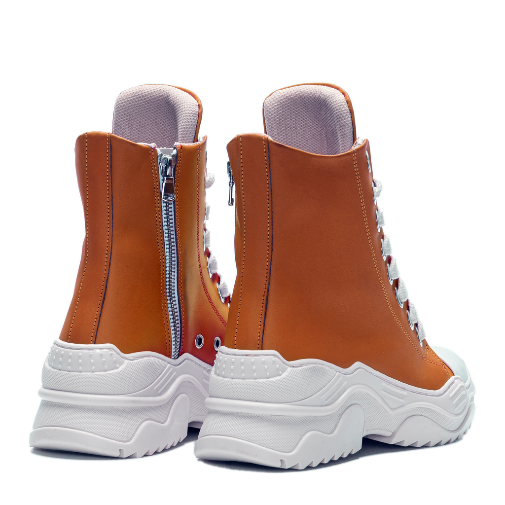 REBEL HIGH–Cuir