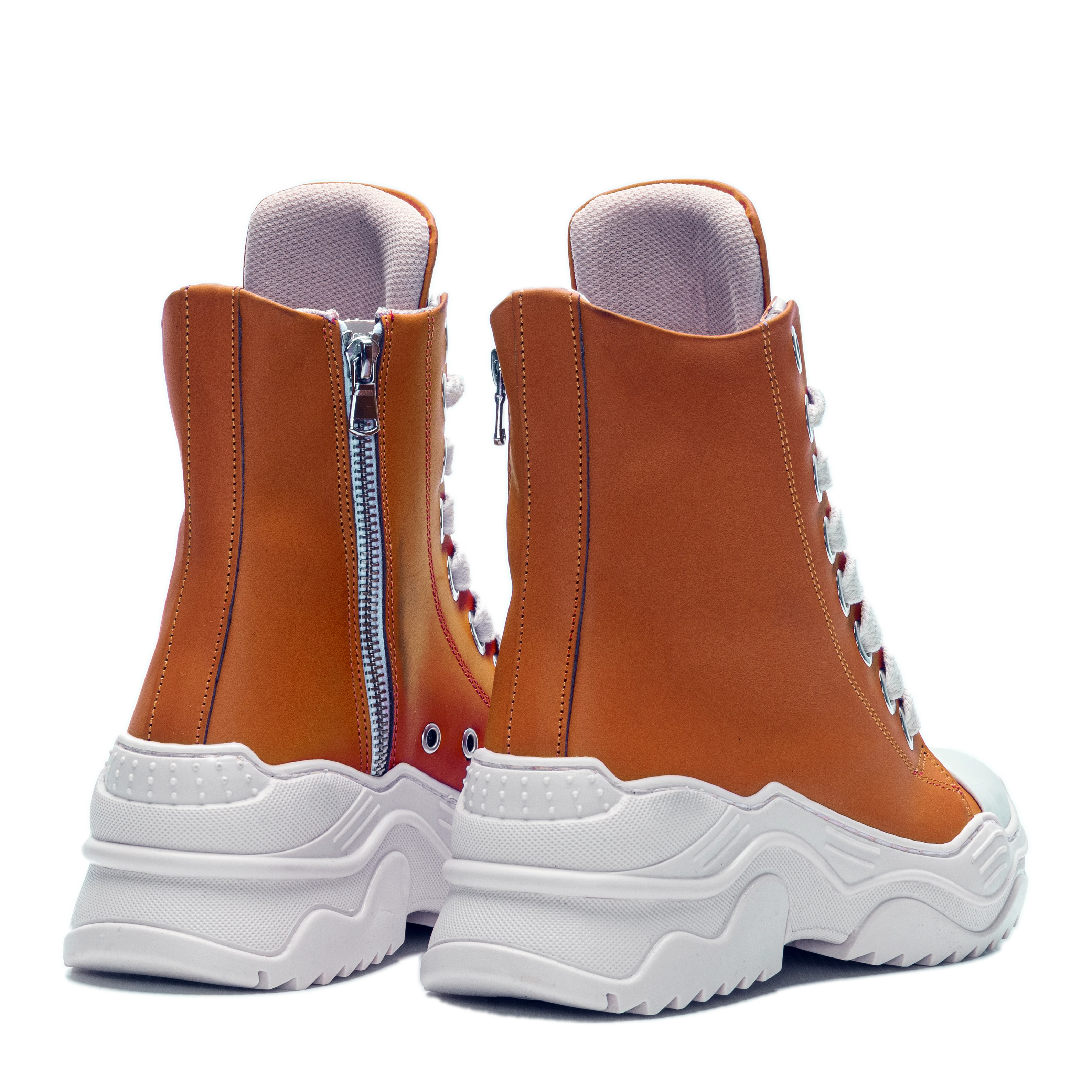 REBEL HIGH–Cuir