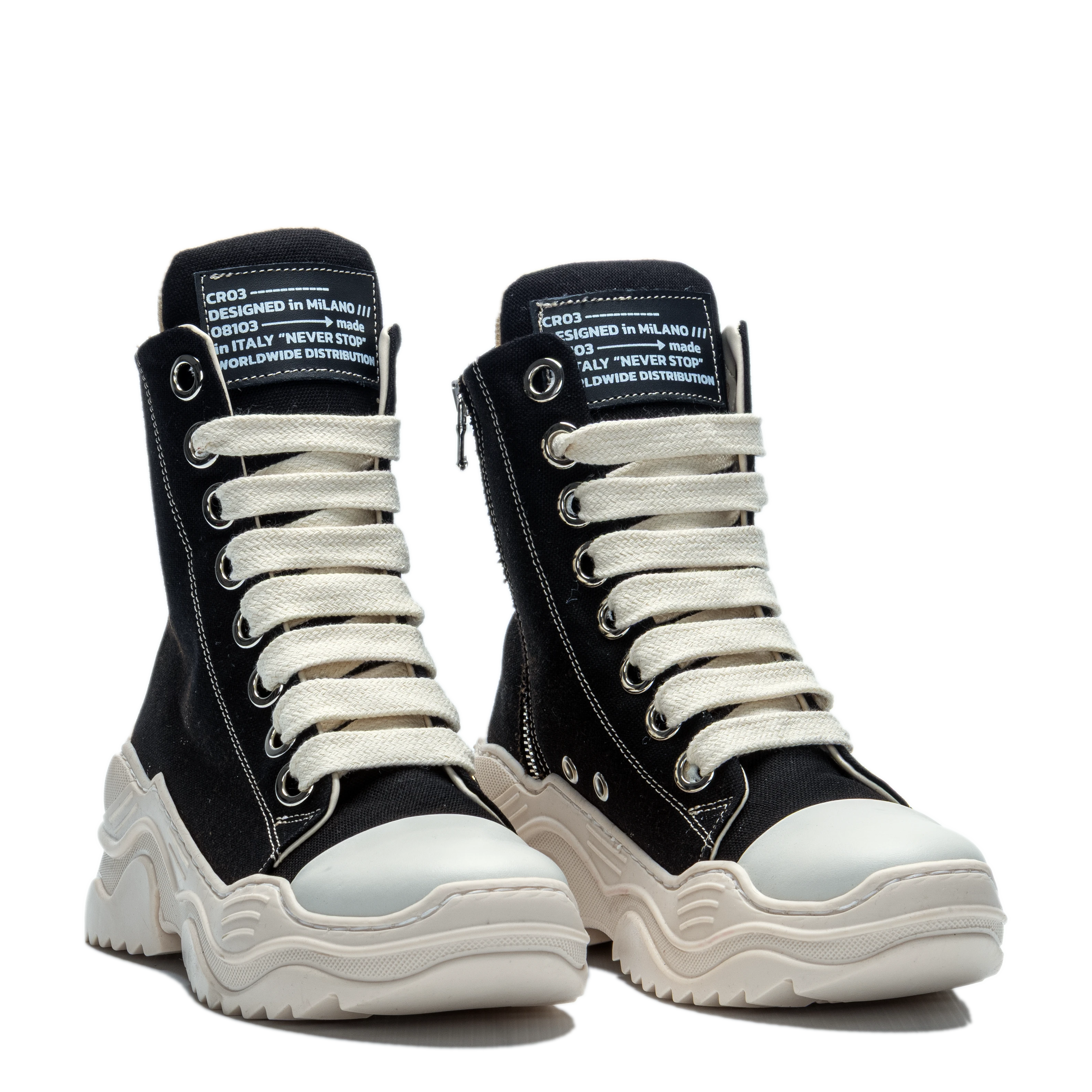 REBEL HIGH–Toile