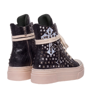 CALIPSO COCO - Black Cross Studs
