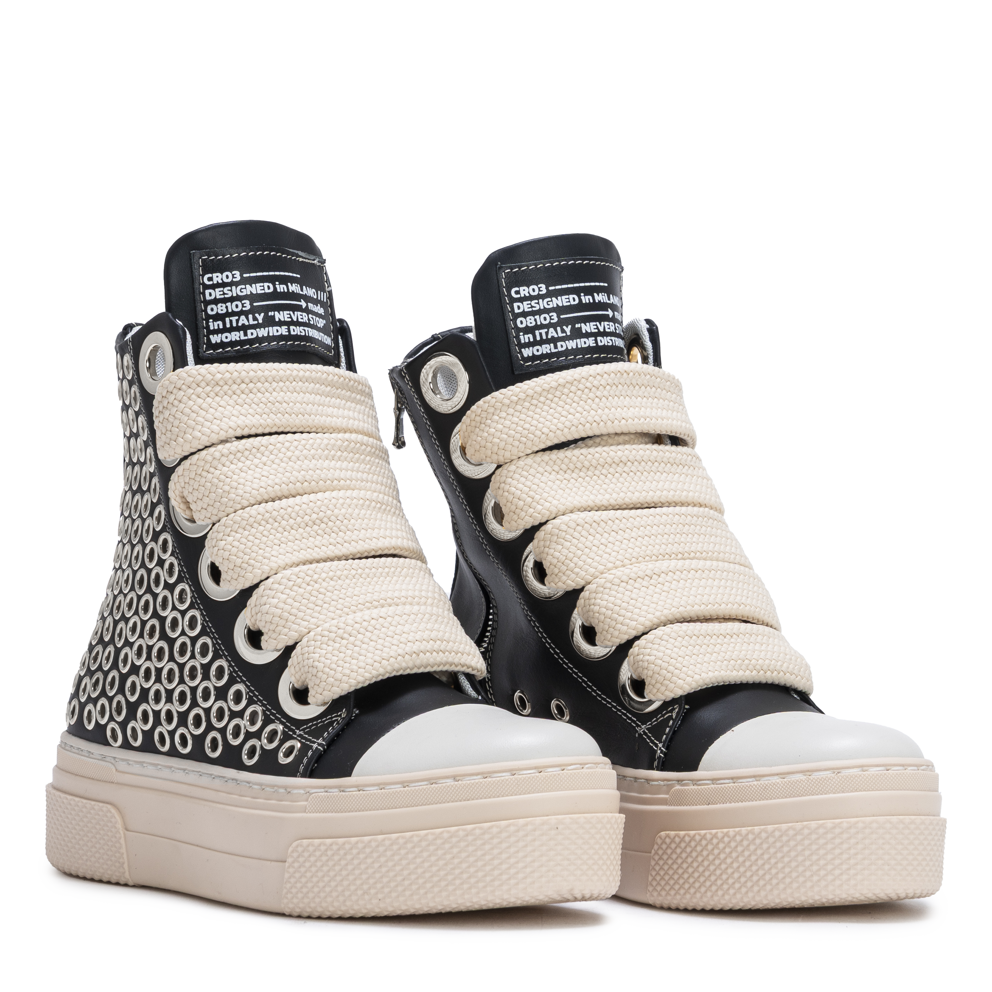 CALIPSO 300 – Silver Eyelets