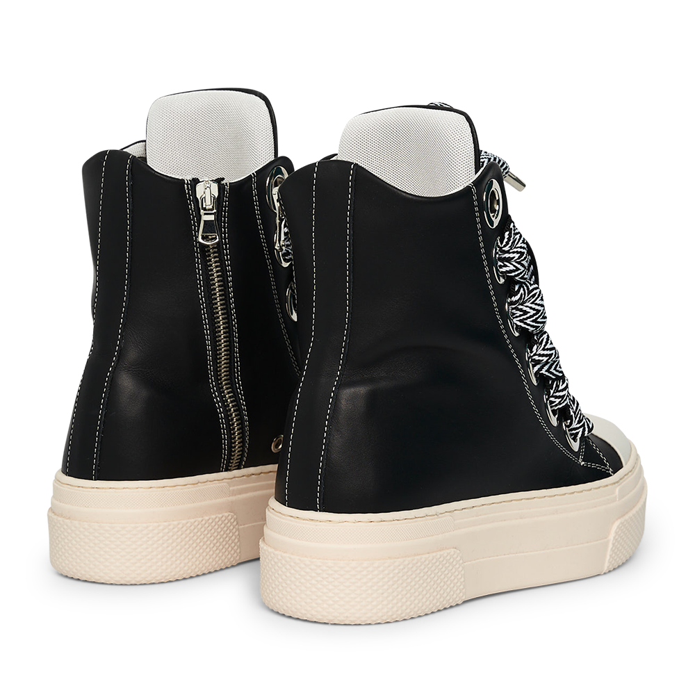 Calipso 300 – Lace Black & White-Sneaker-CRISTIANZEROTRE