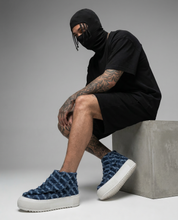 CLOUD – Textured Denim