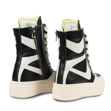 Iside – Black Leather-Sneaker-CRISTIANZEROTRE