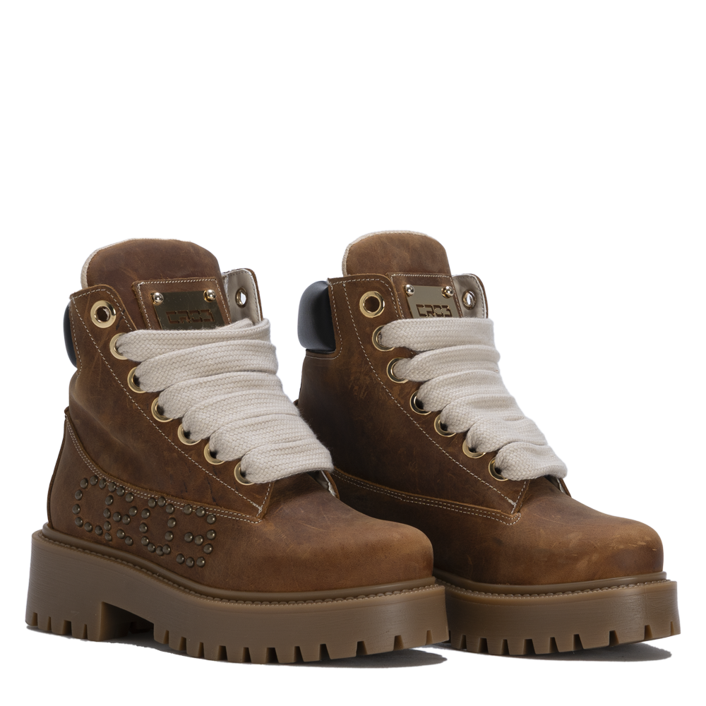 STARBOOTCUSTOM_BrownStudHeritage-1.png
