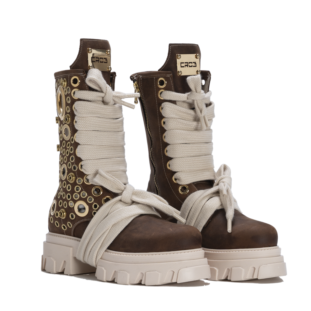 STARBOOT DOMINION – Brown Gold Studs