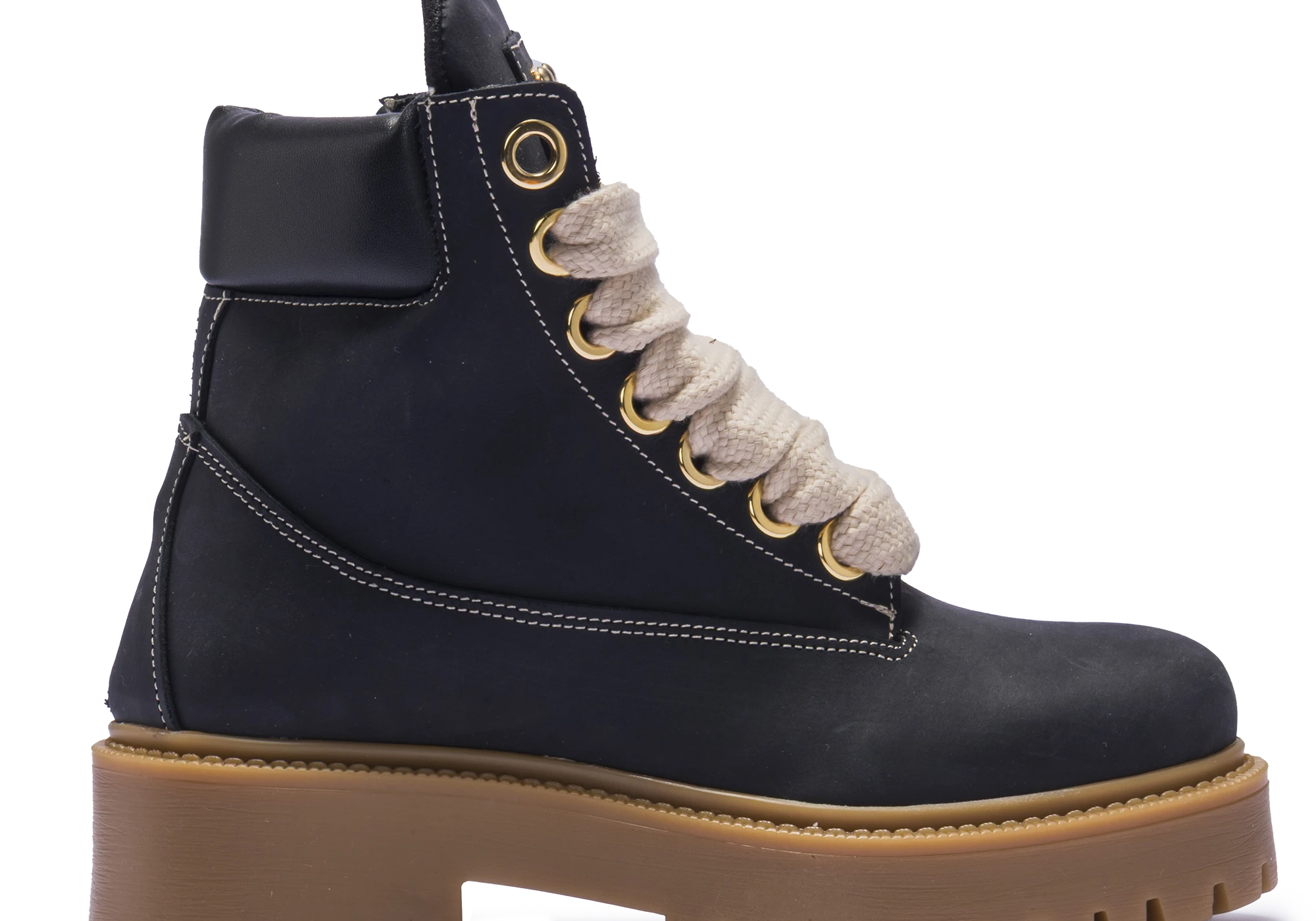 STARBOOT_DarkBlack-1Nubuck_48a76fa8-2759-4309-9aff-e81843b4a435.webp