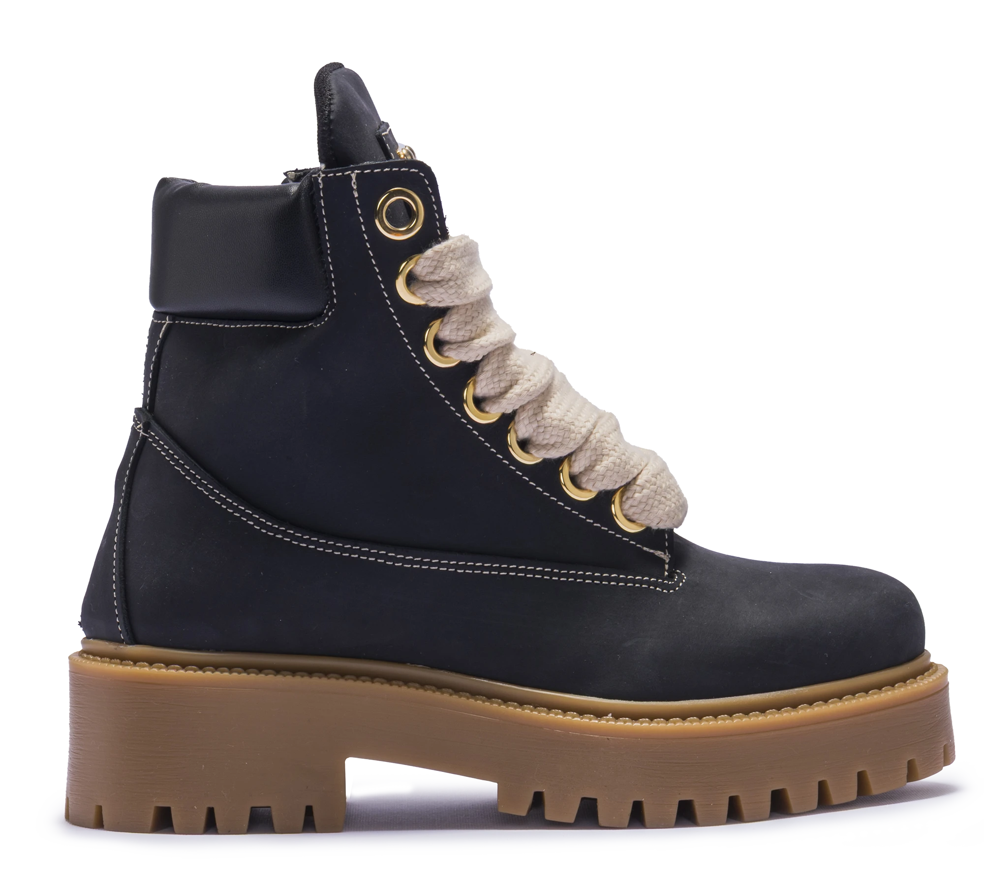 STARBOOT_DarkBlack-1Nubuck_48a76fa8-2759-4309-9aff-e81843b4a435.webp