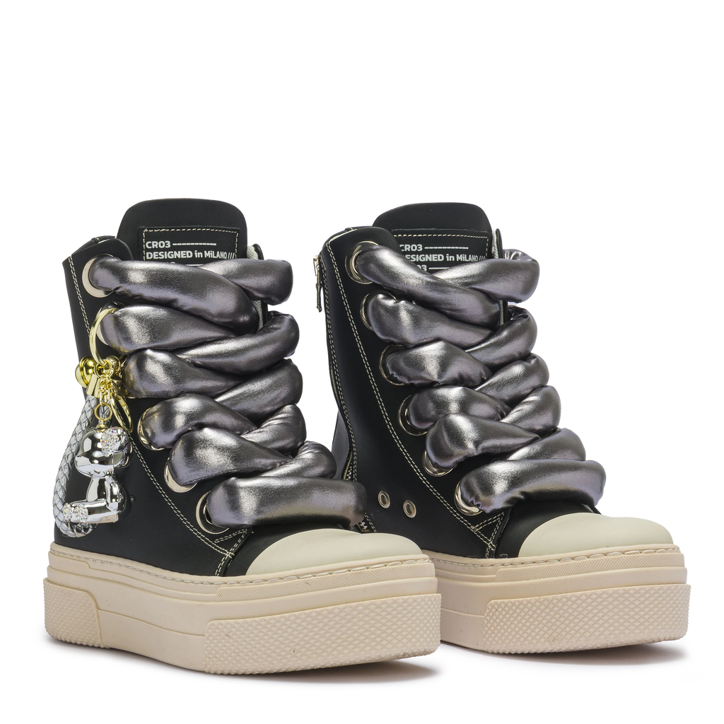 CALIPSO 300 BEAR EDITION – Black & Metal Boldness