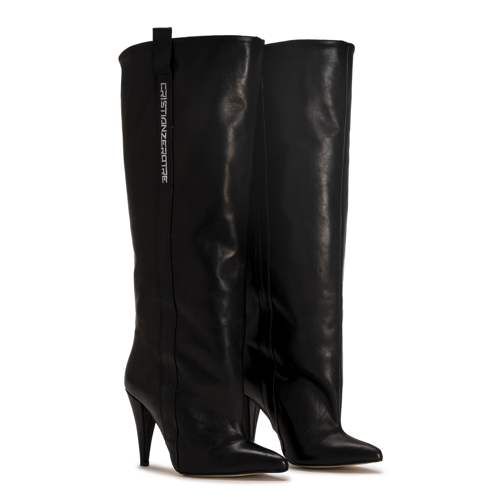STORM – Medium Black Boot