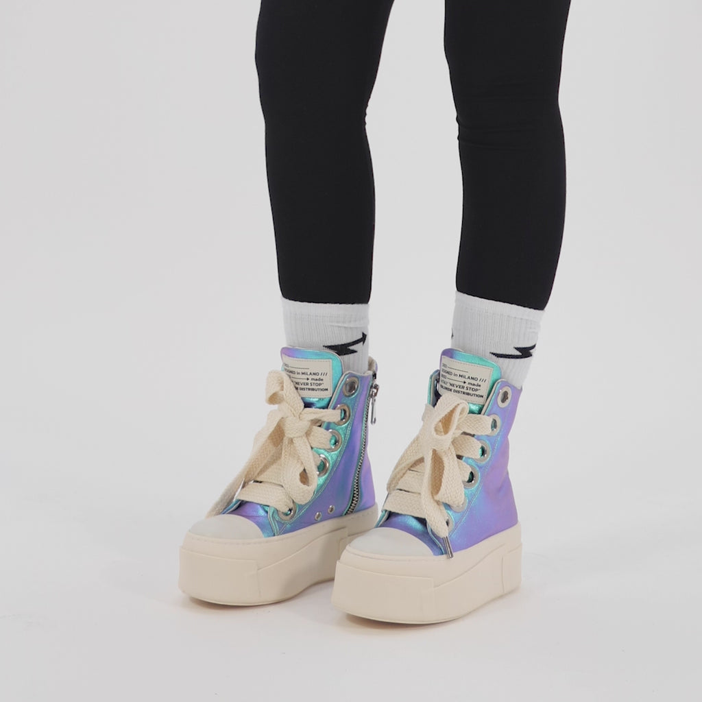 CALIPSO 600 – Opalescent Leather