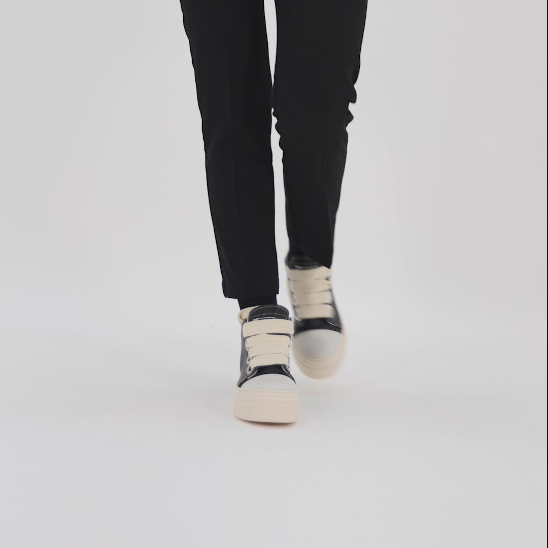 CALIPSO 200 – Couro Preto Clássico